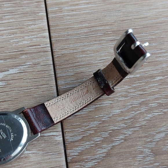 💚 Pacer Brown Genuine Leather Ladies Watch - Picture 6 of 7